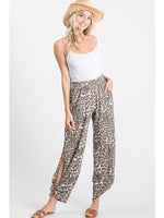 Leopard Print Split Ankle Pant